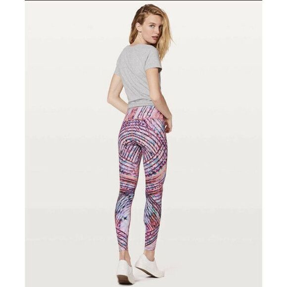 Lululemon Wunder Under Hi-Rise Tight *Central Saint Martins Nulux 28" Size 4 - Picture 5 of 11